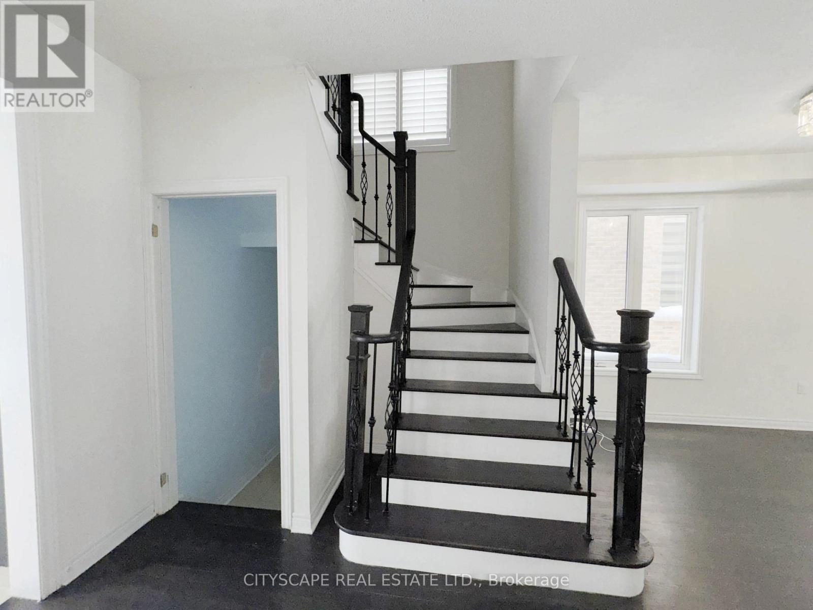 15 Zanetta Crescent, Brampton, Ontario  L6Y 6A3 - Photo 16 - W12727758