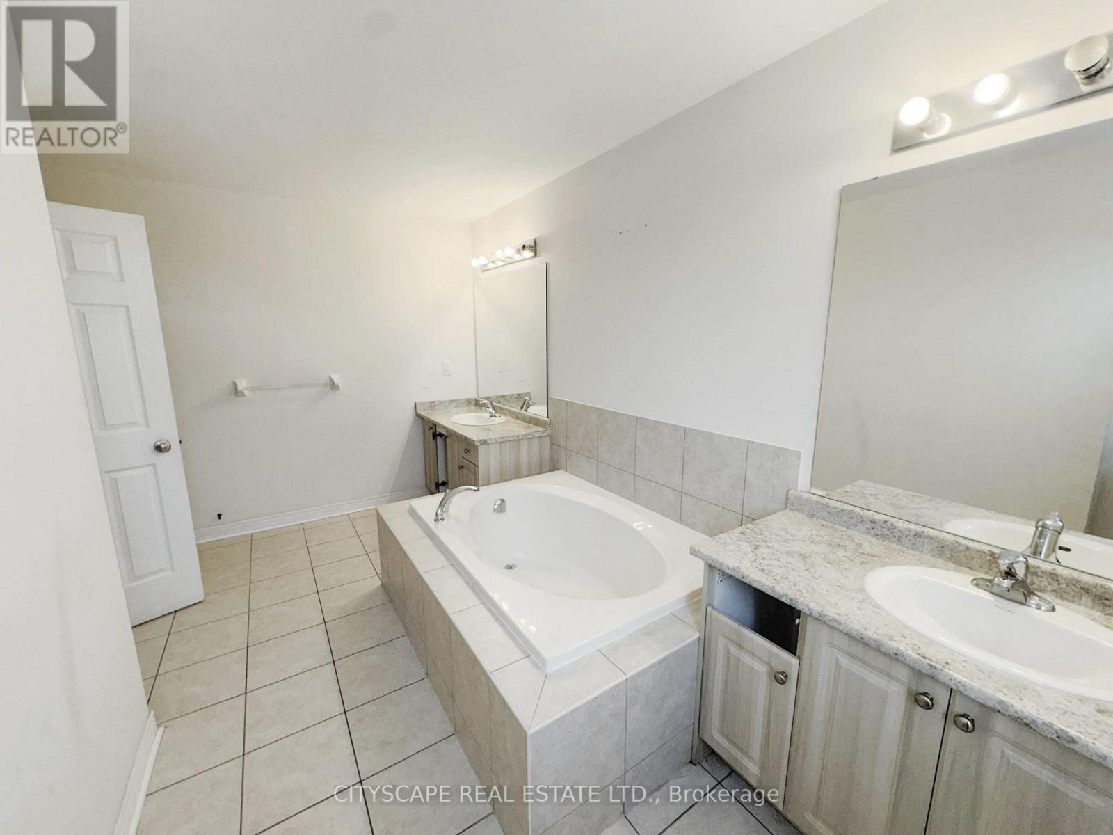 15 Zanetta Crescent, Brampton, Ontario  L6Y 6A3 - Photo 22 - W12727758