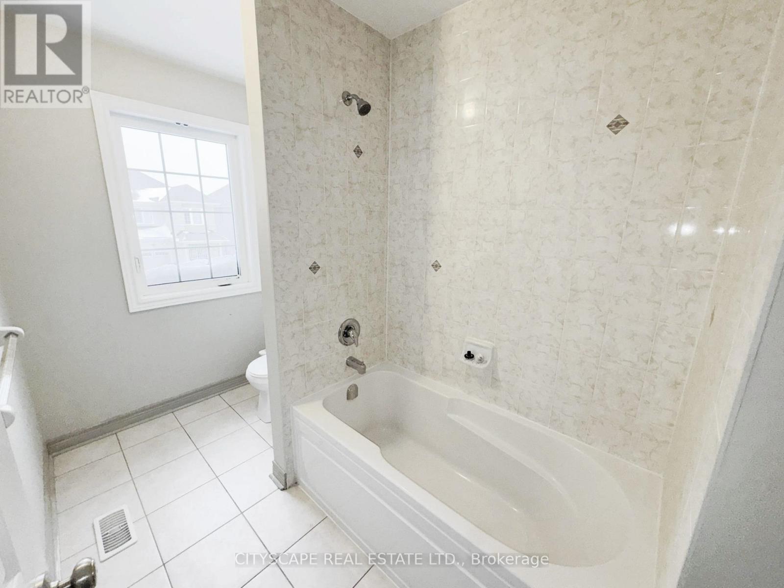 15 Zanetta Crescent, Brampton, Ontario  L6Y 6A3 - Photo 30 - W12727758