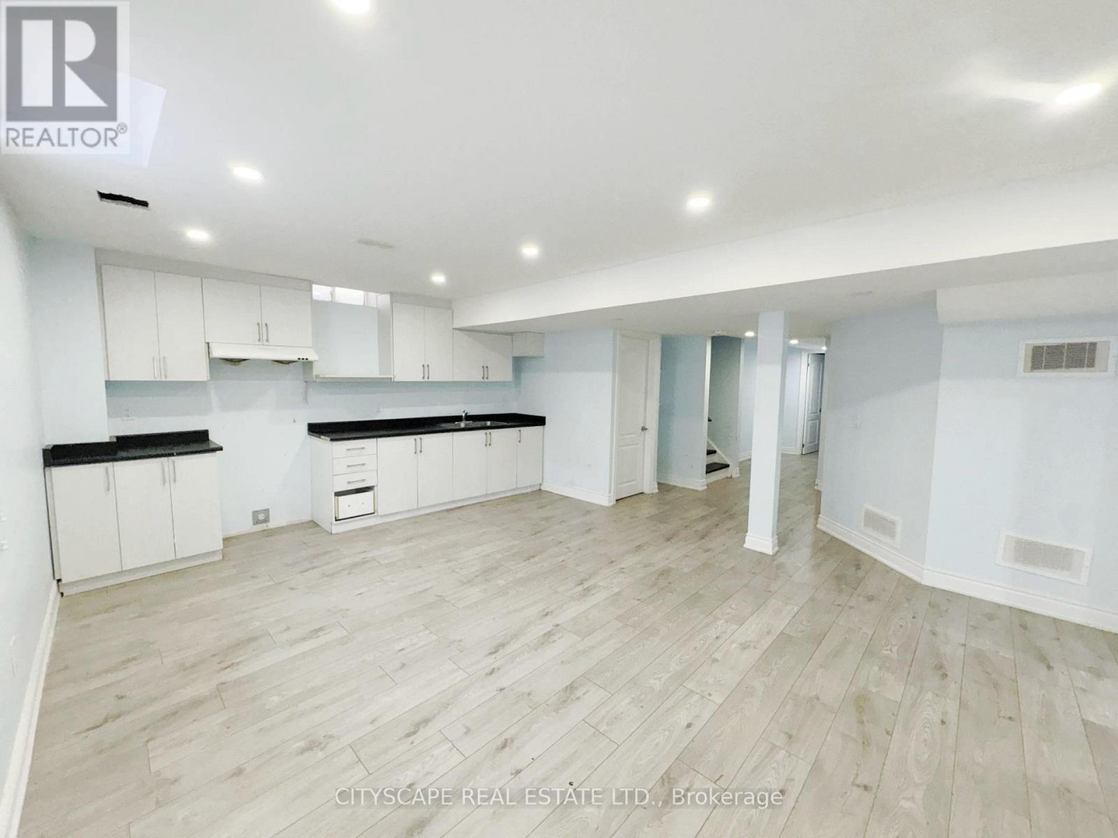 15 Zanetta Crescent, Brampton, Ontario  L6Y 6A3 - Photo 38 - W12727758