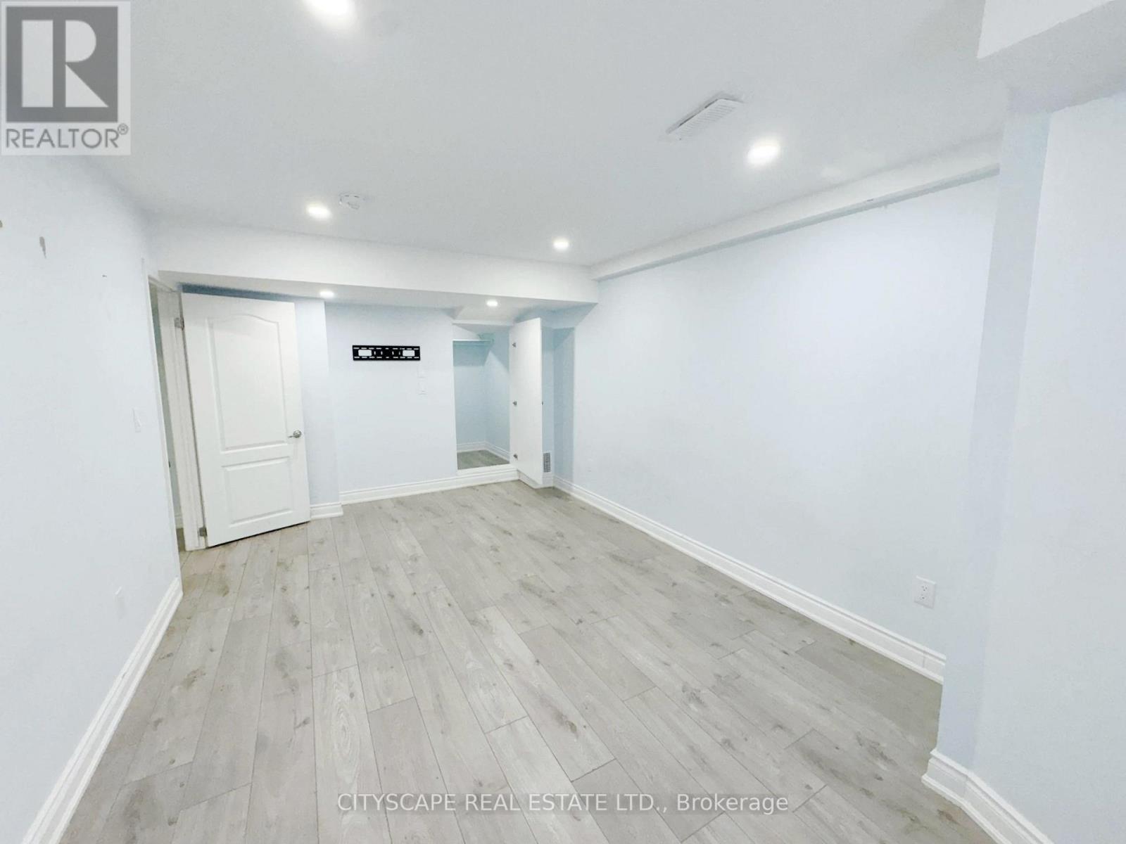 15 Zanetta Crescent, Brampton, Ontario  L6Y 6A3 - Photo 44 - W12727758