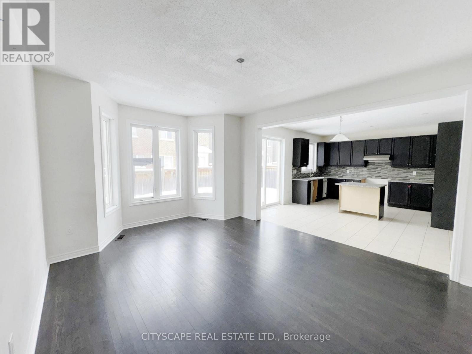 15 Zanetta Crescent, Brampton, Ontario  L6Y 6A3 - Photo 9 - W12727758