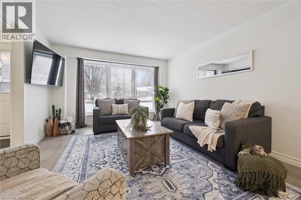 11 Ingleside Drive, Kitchener, Ontario  N2M 2G7 - Photo 8 - 40798399