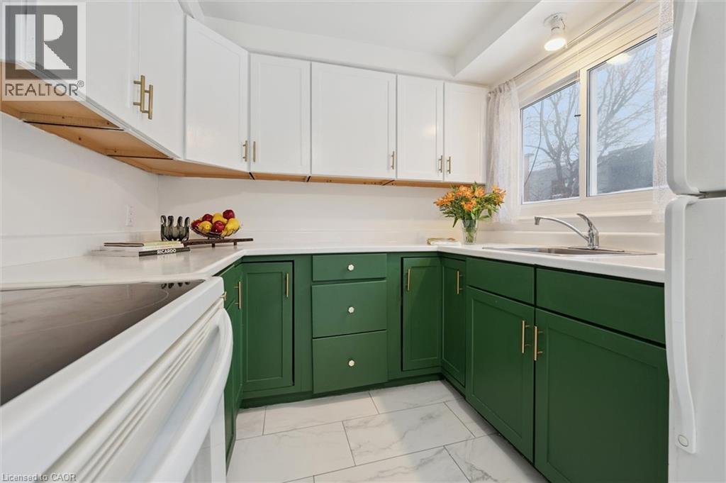 11 Ingleside Drive, Kitchener, Ontario  N2M 2G7 - Photo 15 - 40798399