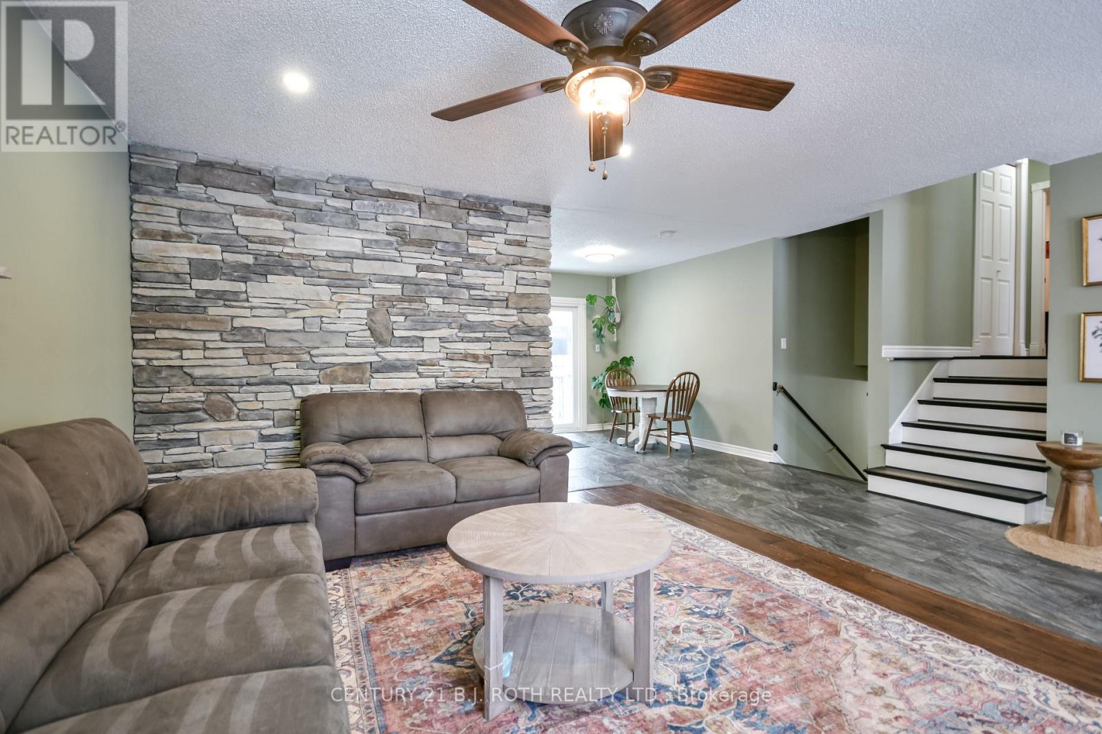 6 Glenview Avenue, Springwater, Ontario  L0L 1P0 - Photo 12 - S12702224