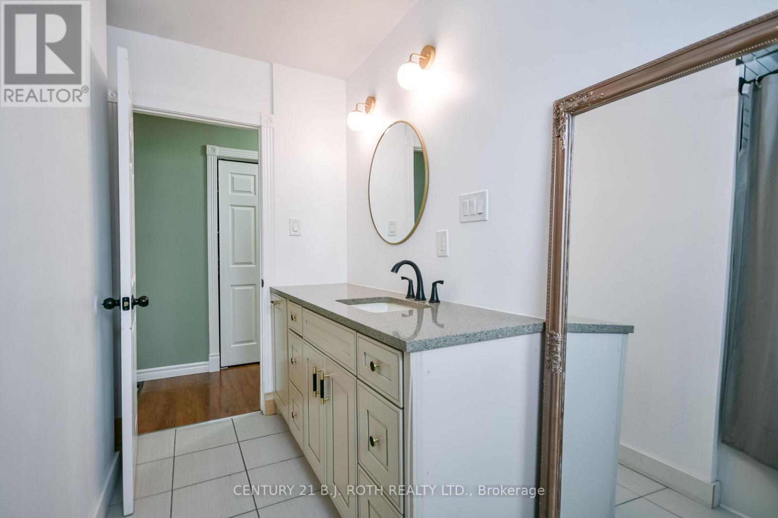 6 Glenview Avenue, Springwater, Ontario  L0L 1P0 - Photo 22 - S12702224