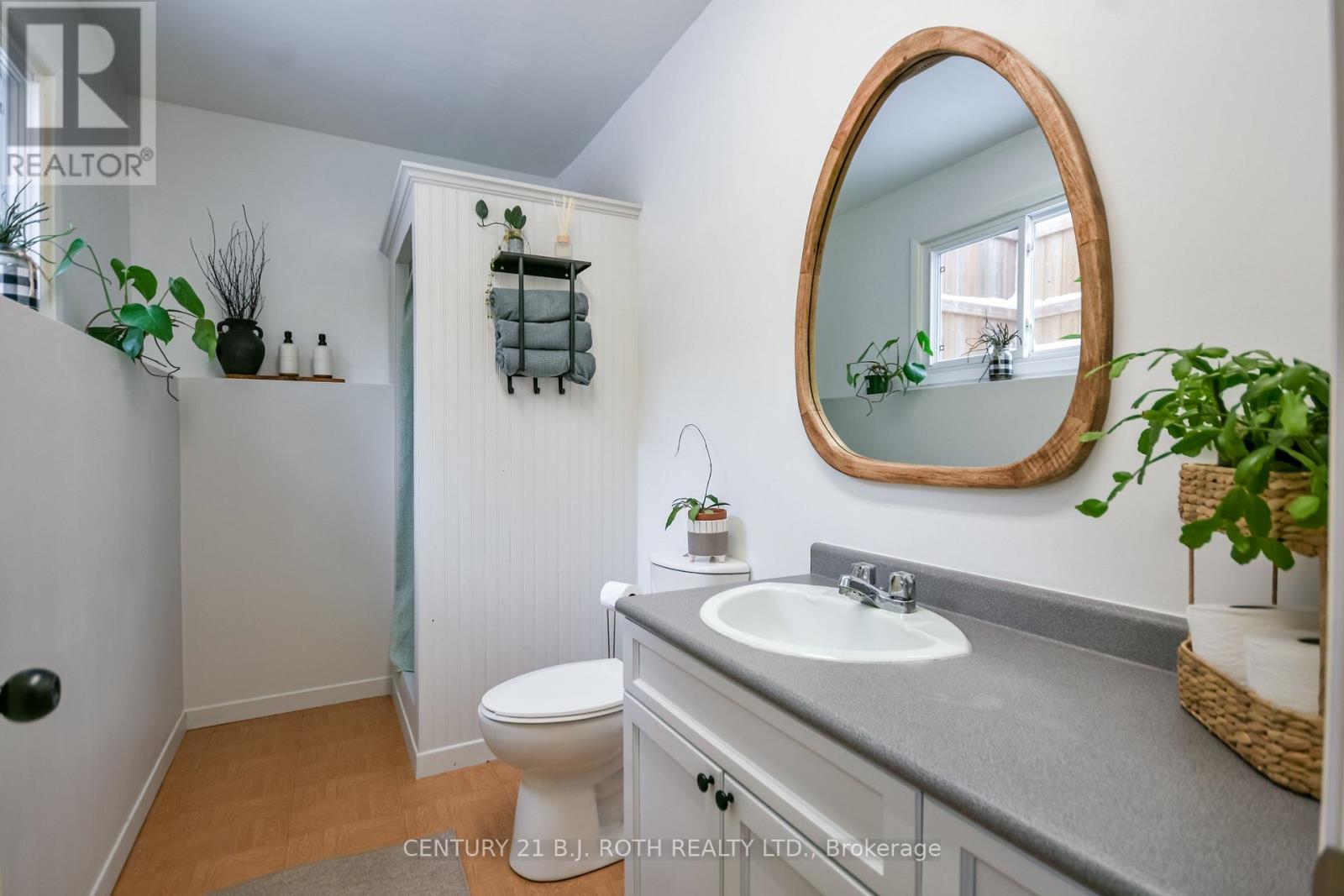 6 Glenview Avenue, Springwater, Ontario  L0L 1P0 - Photo 29 - S12702224