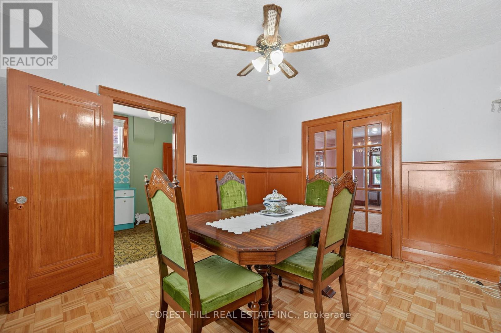 11 Heydon Park Road, Toronto, Ontario  M6J 2C7 - Photo 10 - C12727766