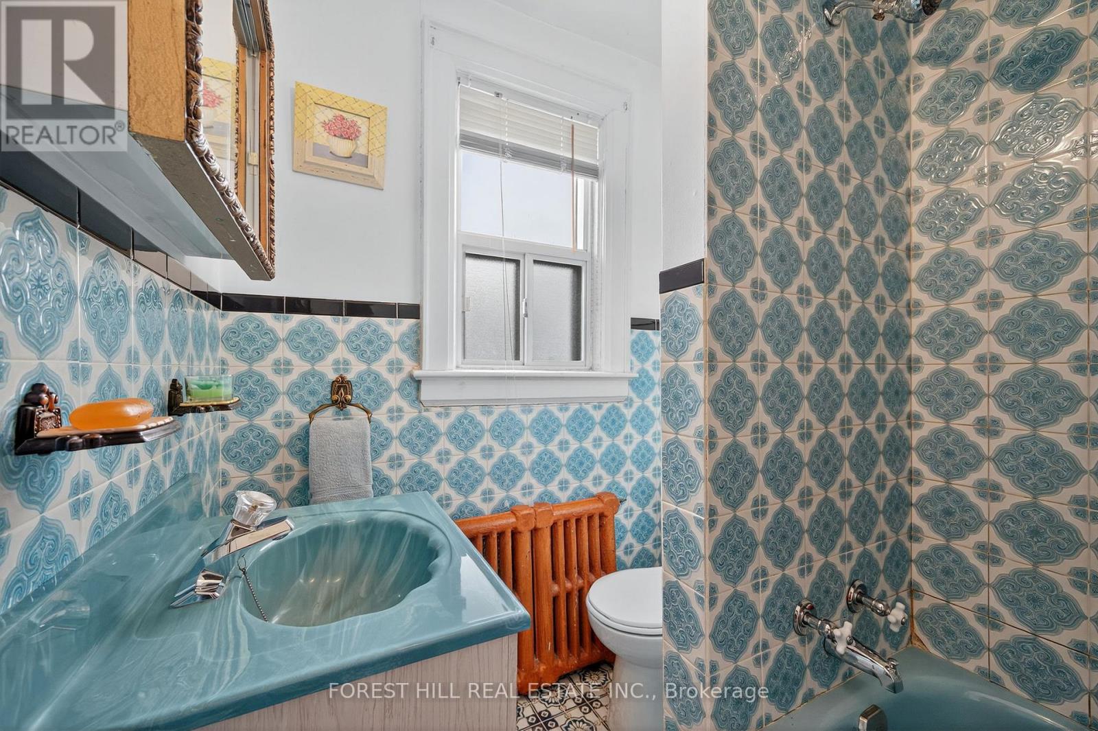 11 Heydon Park Road, Toronto, Ontario  M6J 2C7 - Photo 23 - C12727766