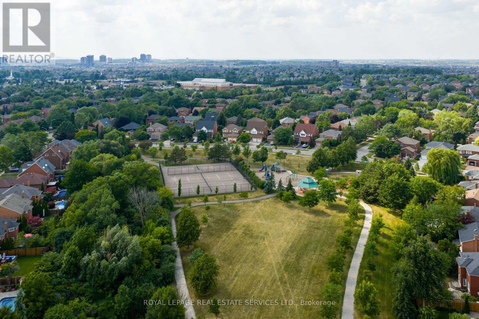 7 - 2006 Glenada Crescent, Oakville, Ontario  L6H 5R9 - Photo 48 - W12704982