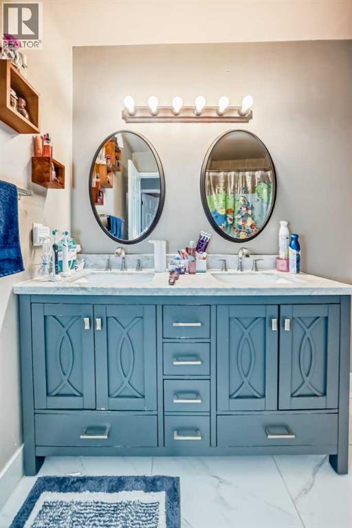 133 & 135 Huntford Close Ne, Calgary, Alberta  T2K 3Y7 - Photo 12 - A2261915