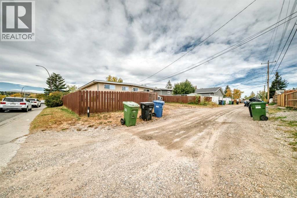 133 & 135 Huntford Close Ne, Calgary, Alberta  T2K 3Y7 - Photo 32 - A2261915