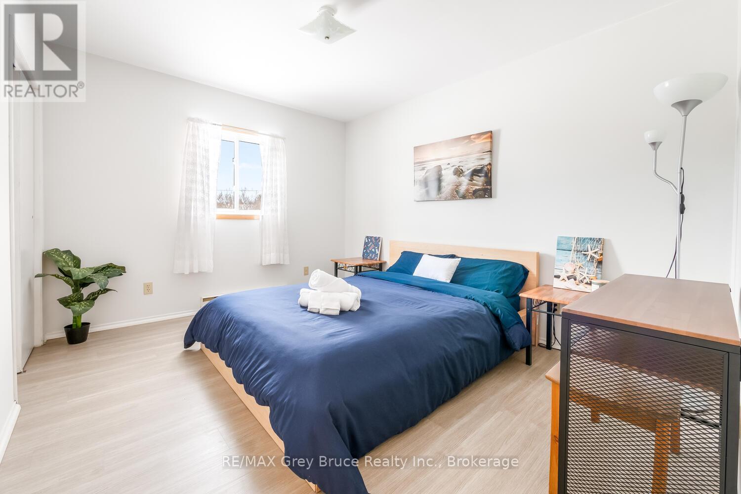 26 Maple Golf Crescent, Northern Bruce Peninsula, Ontario  N0H 2R0 - Photo 18 - X12727600