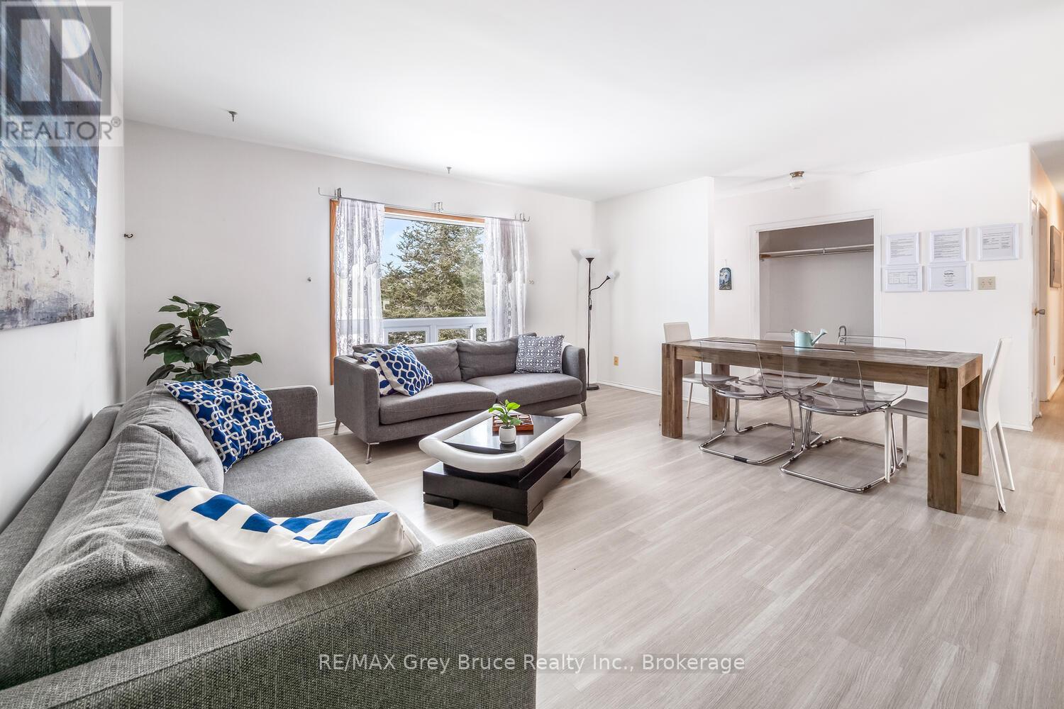 26 Maple Golf Crescent, Northern Bruce Peninsula, Ontario  N0H 2R0 - Photo 5 - X12727600