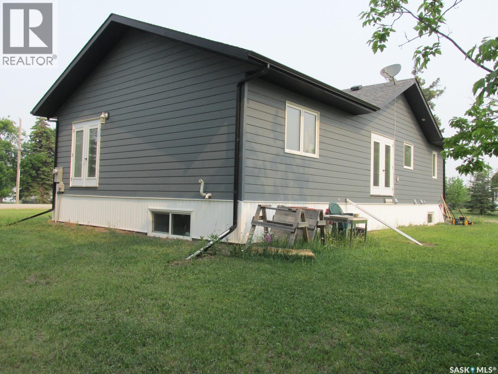660 Park Road, Zenon Park, Saskatchewan  S0E 1W0 - Photo 40 - SK009503