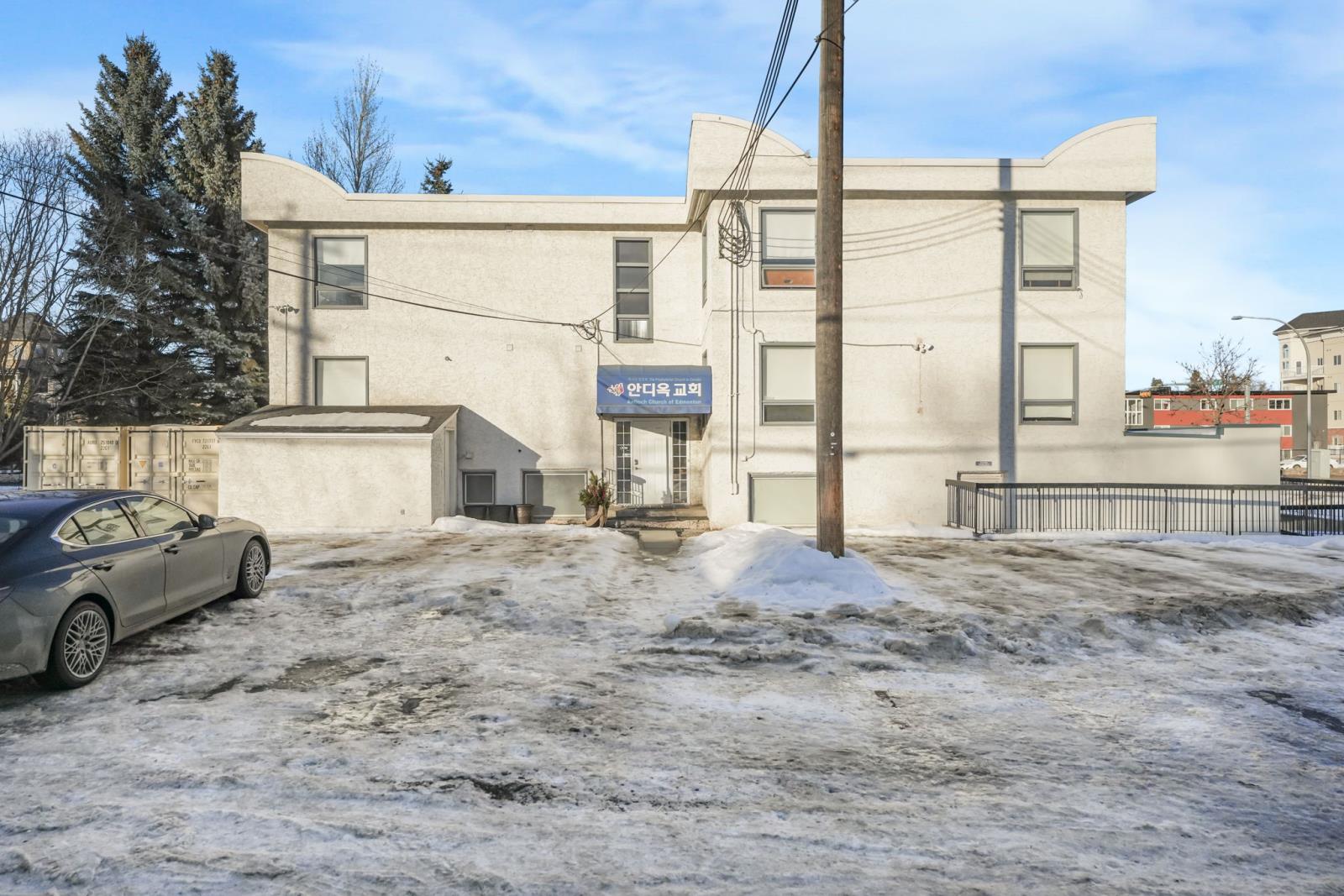 8711 82 Avenue Nw, Edmonton, Alberta T6C 0Y9 - Photo 1 - 44194111