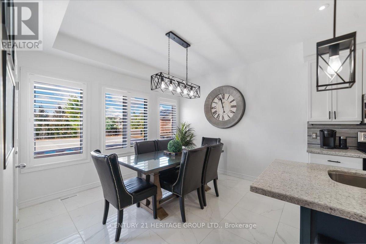 28 West Park Avenue, Bradford West Gwillimbury, Ontario  L3Z 0A8 - Photo 12 - N12727446