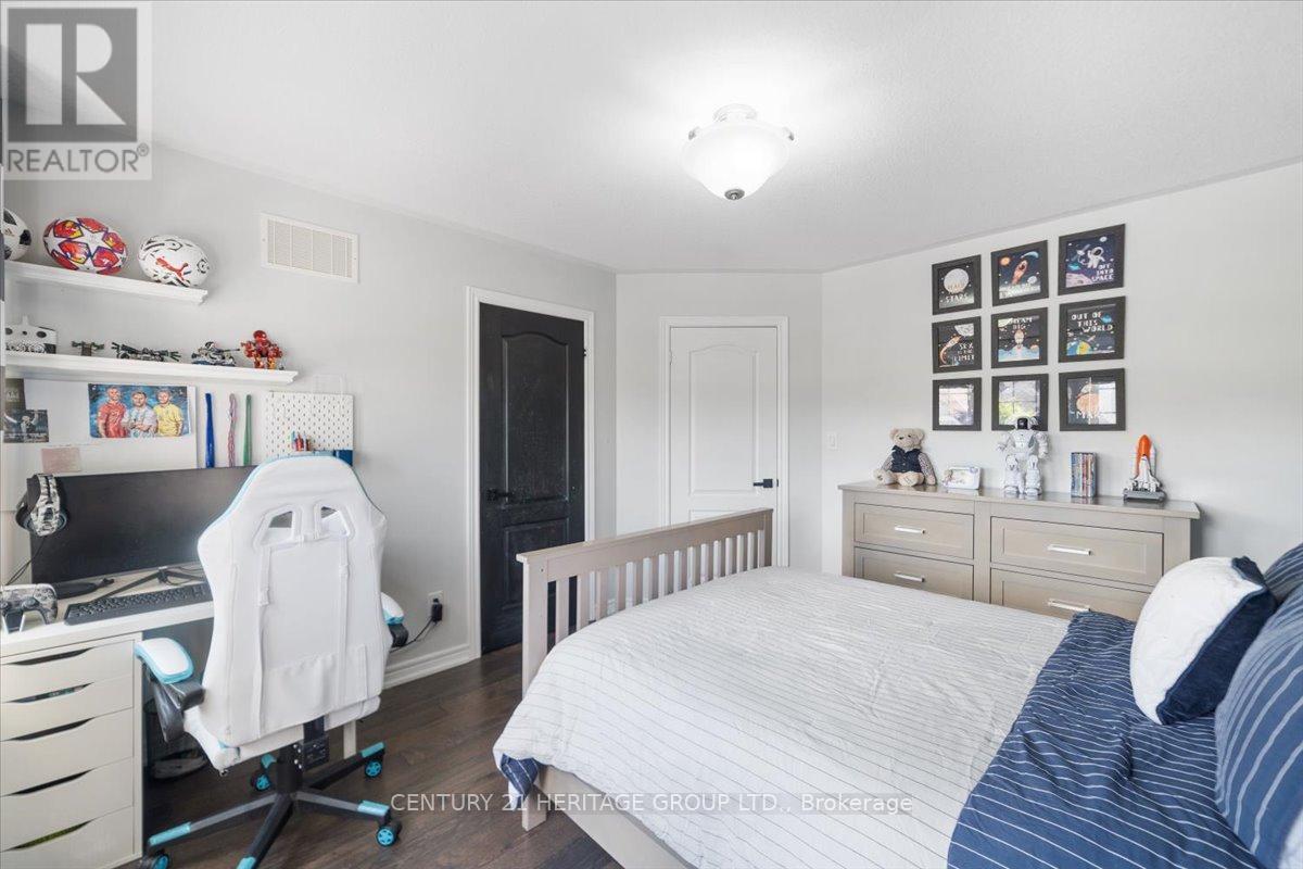 28 West Park Avenue, Bradford West Gwillimbury, Ontario  L3Z 0A8 - Photo 27 - N12727446