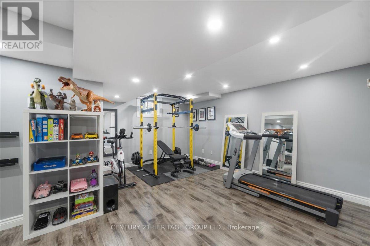 28 West Park Avenue, Bradford West Gwillimbury, Ontario  L3Z 0A8 - Photo 35 - N12727446