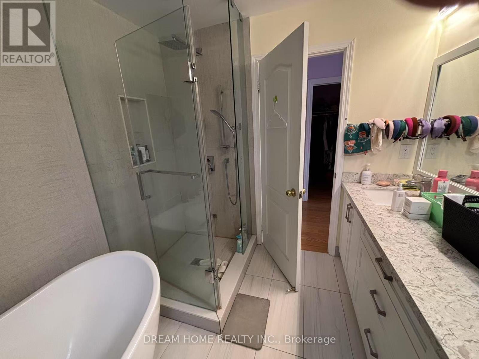 15 Grover Hill Avenue, Richmond Hill, Ontario  L4S 1S6 - Photo 18 - N12727778