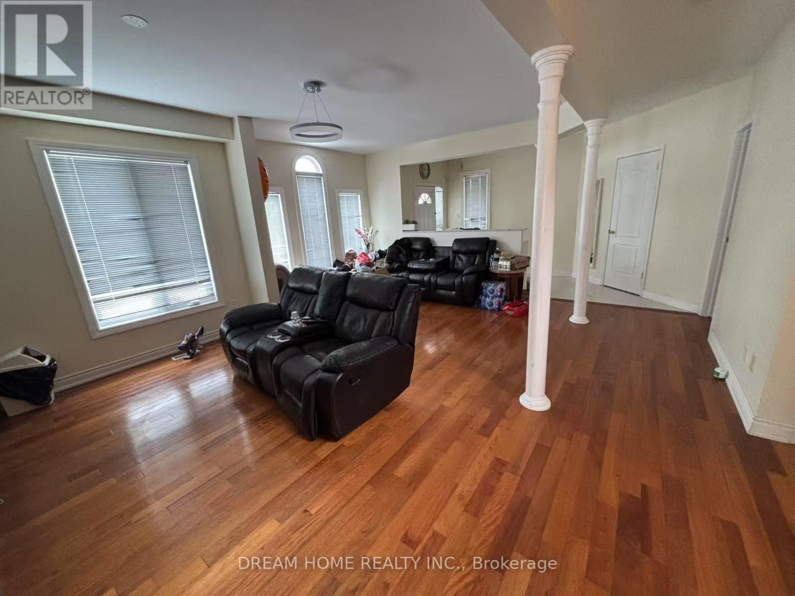 15 Grover Hill Avenue, Richmond Hill, Ontario  L4S 1S6 - Photo 7 - N12727778