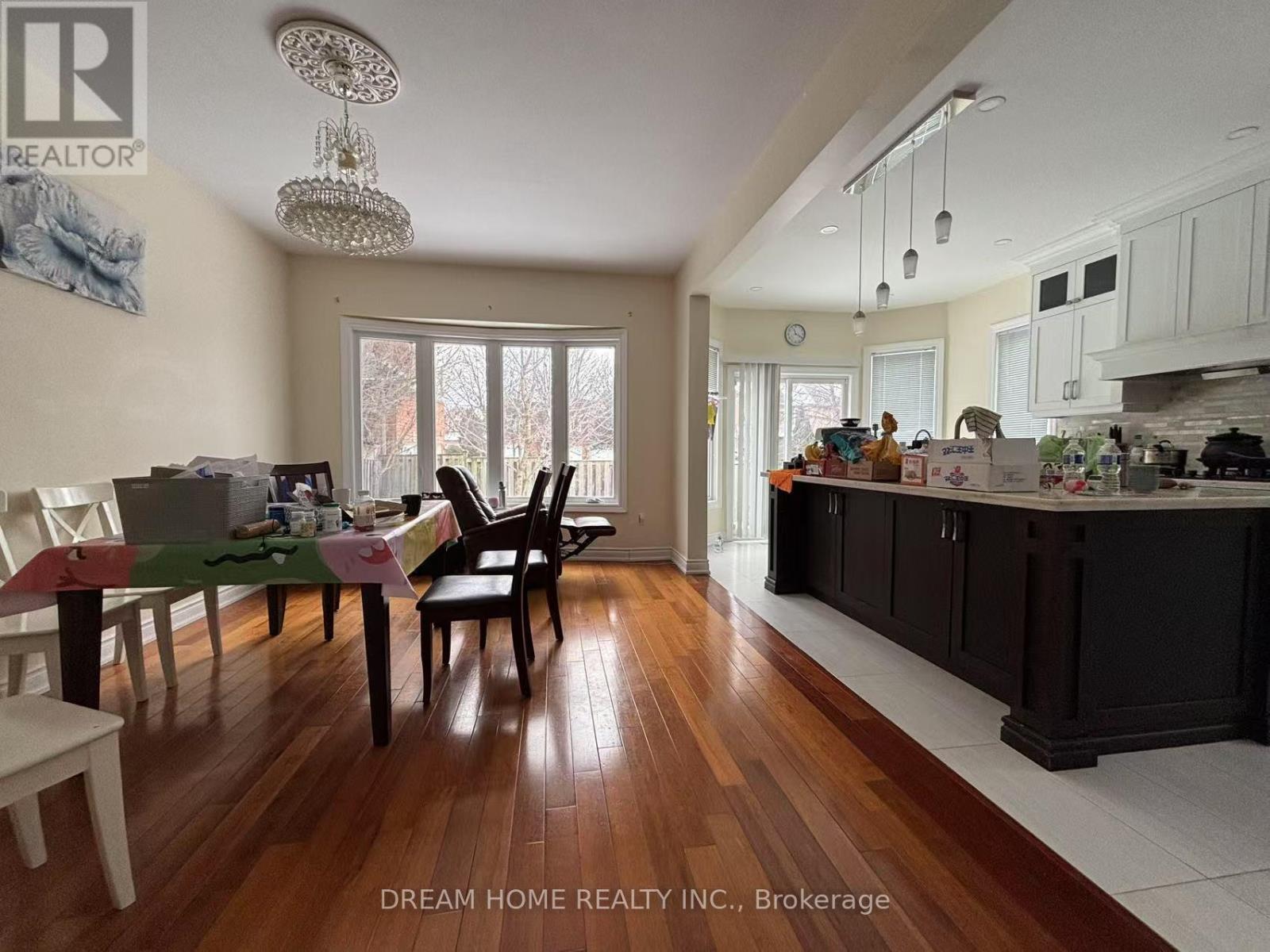 15 Grover Hill Avenue, Richmond Hill, Ontario  L4S 1S6 - Photo 9 - N12727778