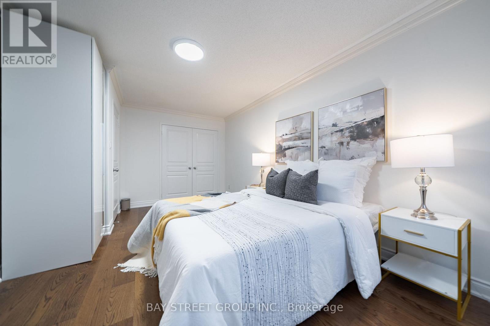 2398 Nichols Drive, Oakville, Ontario  L6H 6T1 - Photo 13 - W12727786