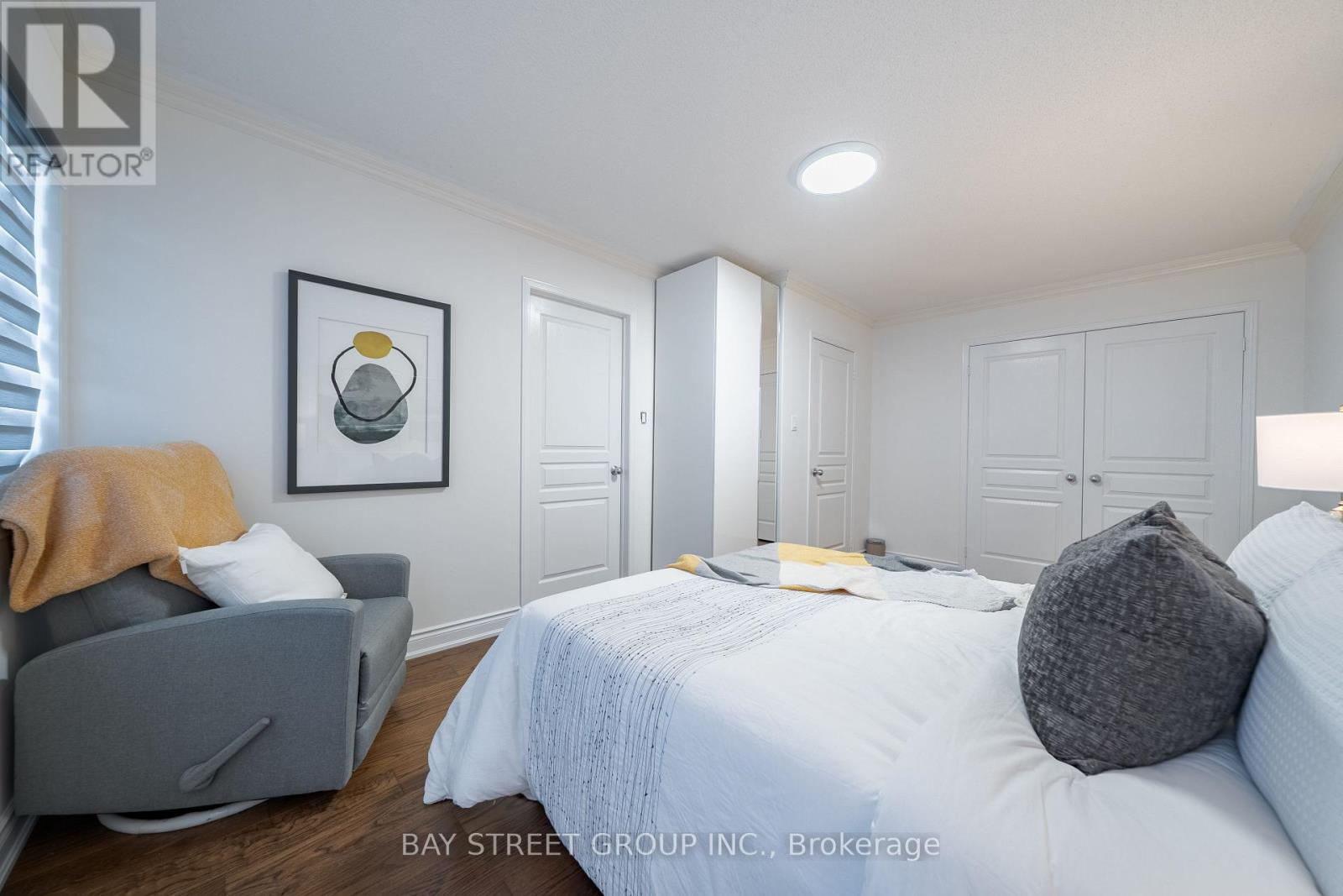 2398 Nichols Drive, Oakville, Ontario  L6H 6T1 - Photo 14 - W12727786