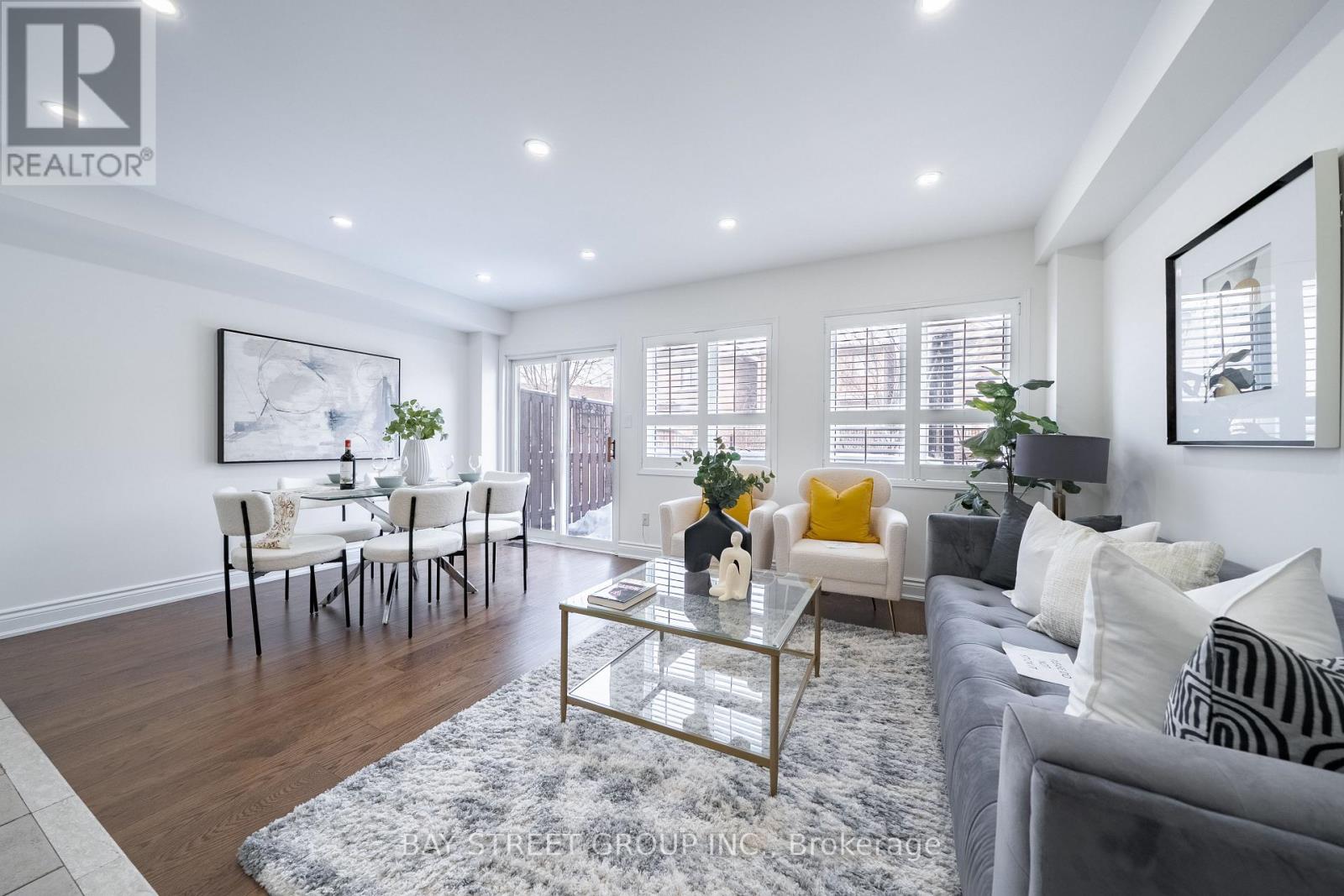 2398 Nichols Drive, Oakville, Ontario  L6H 6T1 - Photo 3 - W12727786