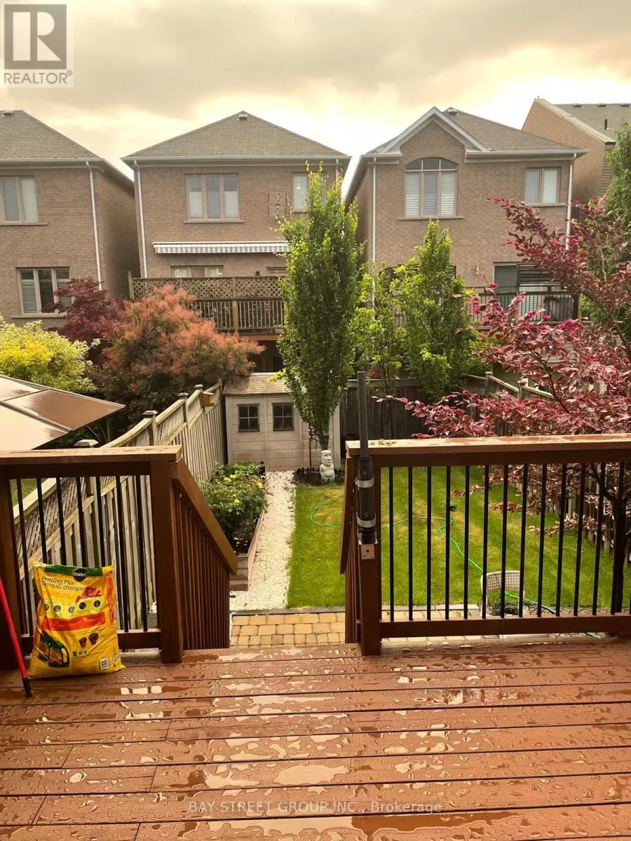 2398 Nichols Drive, Oakville, Ontario  L6H 6T1 - Photo 32 - W12727786