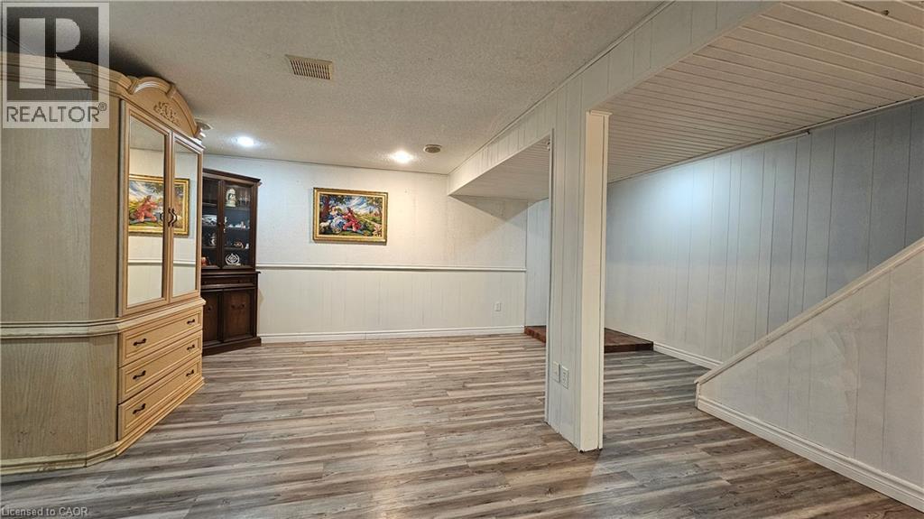 4 Flint Drive, Kitchener, Ontario  N2E 1A2 - Photo 21 - 40800699