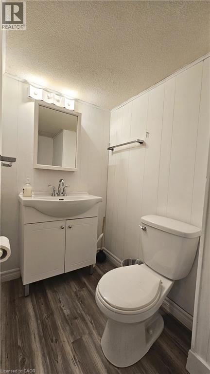 4 Flint Drive, Kitchener, Ontario  N2E 1A2 - Photo 23 - 40800699