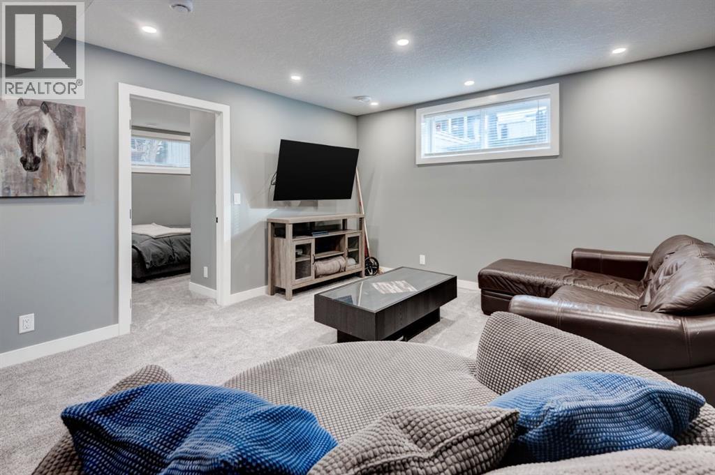 162 Somerside Crescent Sw, Calgary, Alberta  T2Y 4K7 - Photo 25 - A2281249