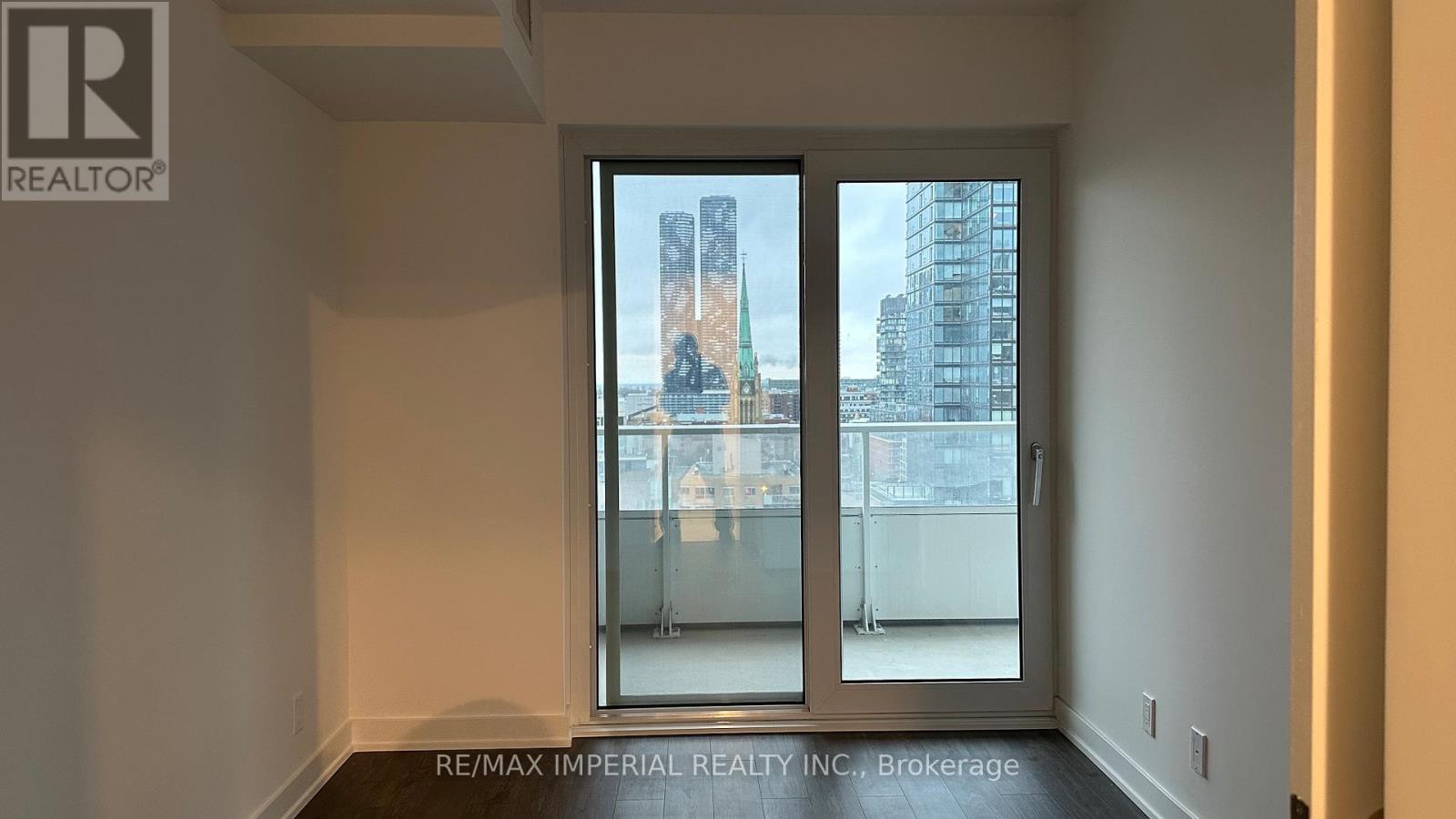 1210 - 88 Queen Street E, Toronto, Ontario  M5C 0B6 - Photo 5 - C12727794