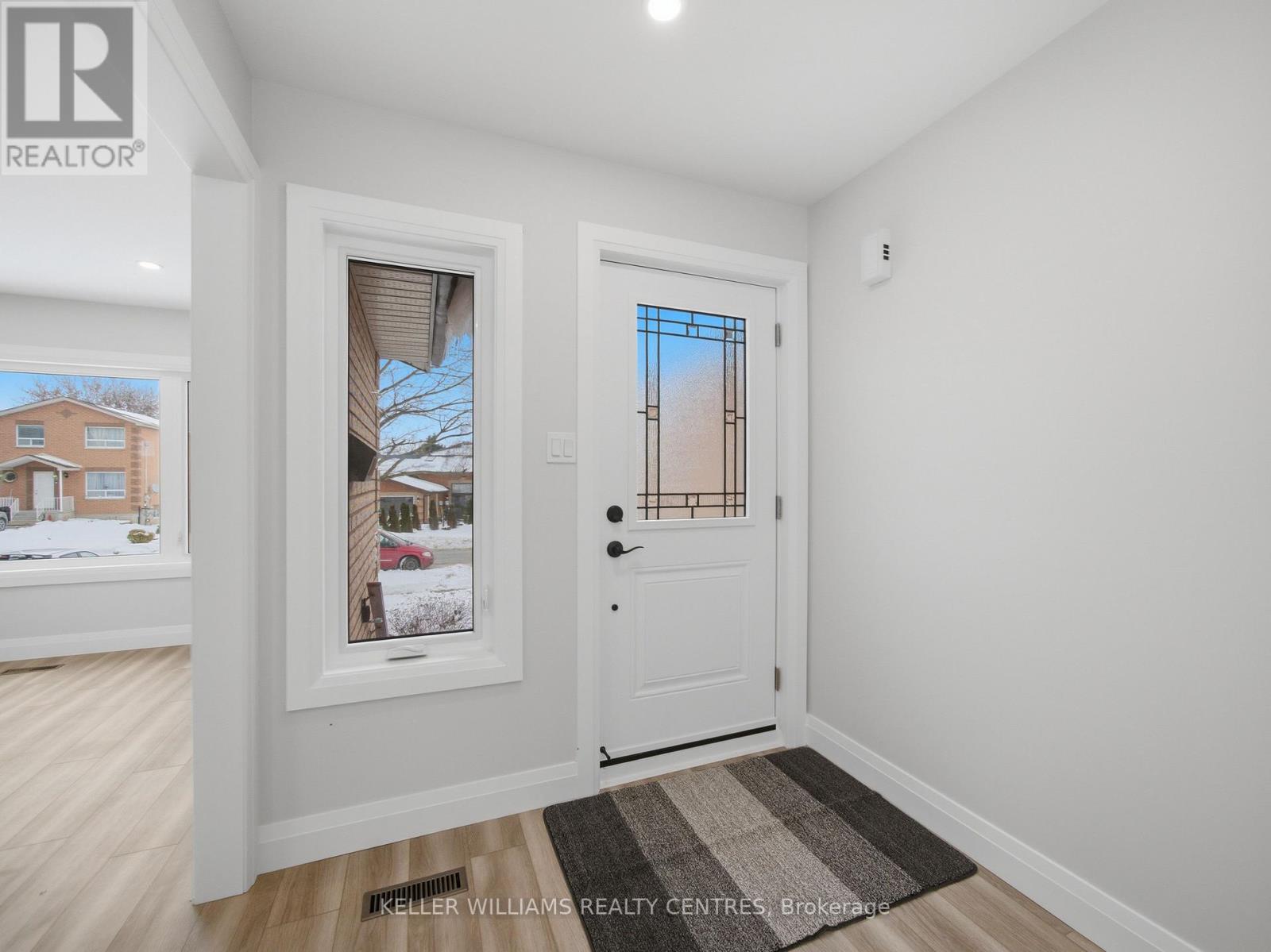 A - 88 Townsend Avenue, Bradford West Gwillimbury, Ontario  L3Z 1Y1 - Photo 4 - N12727140