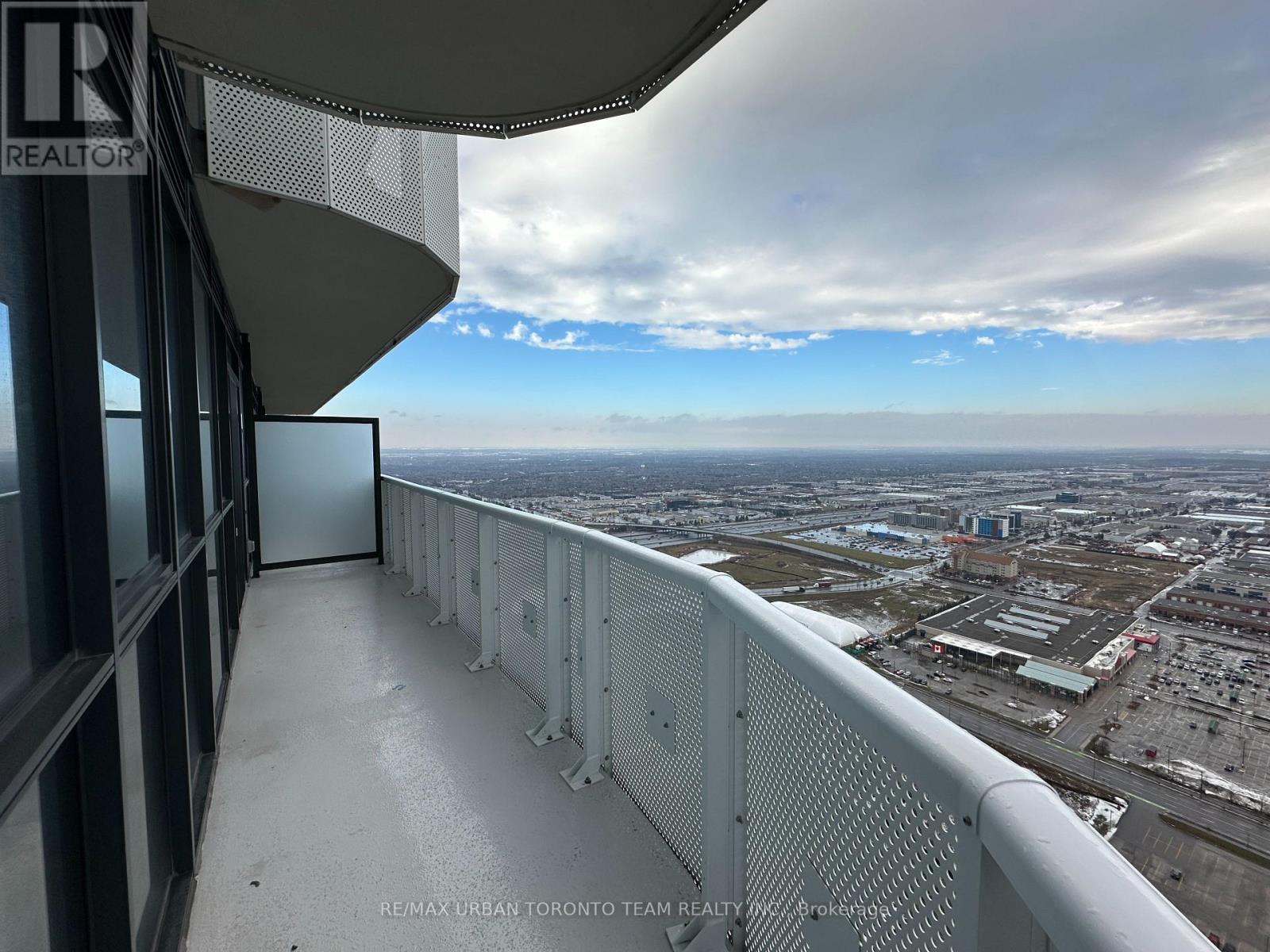 5106 - 8 Interchange Way, Vaughan, Ontario  L4K 5Z7 - Photo 6 - N12727790