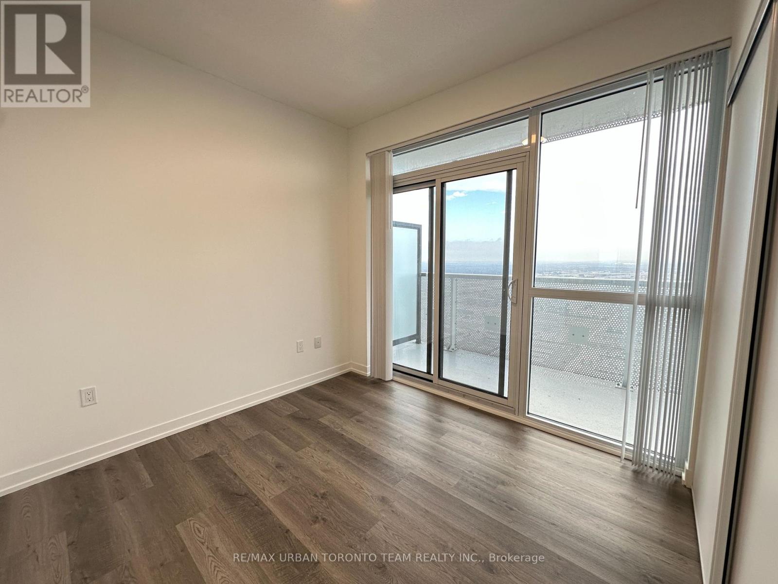 5106 - 8 Interchange Way, Vaughan, Ontario  L4K 5Z7 - Photo 7 - N12727790