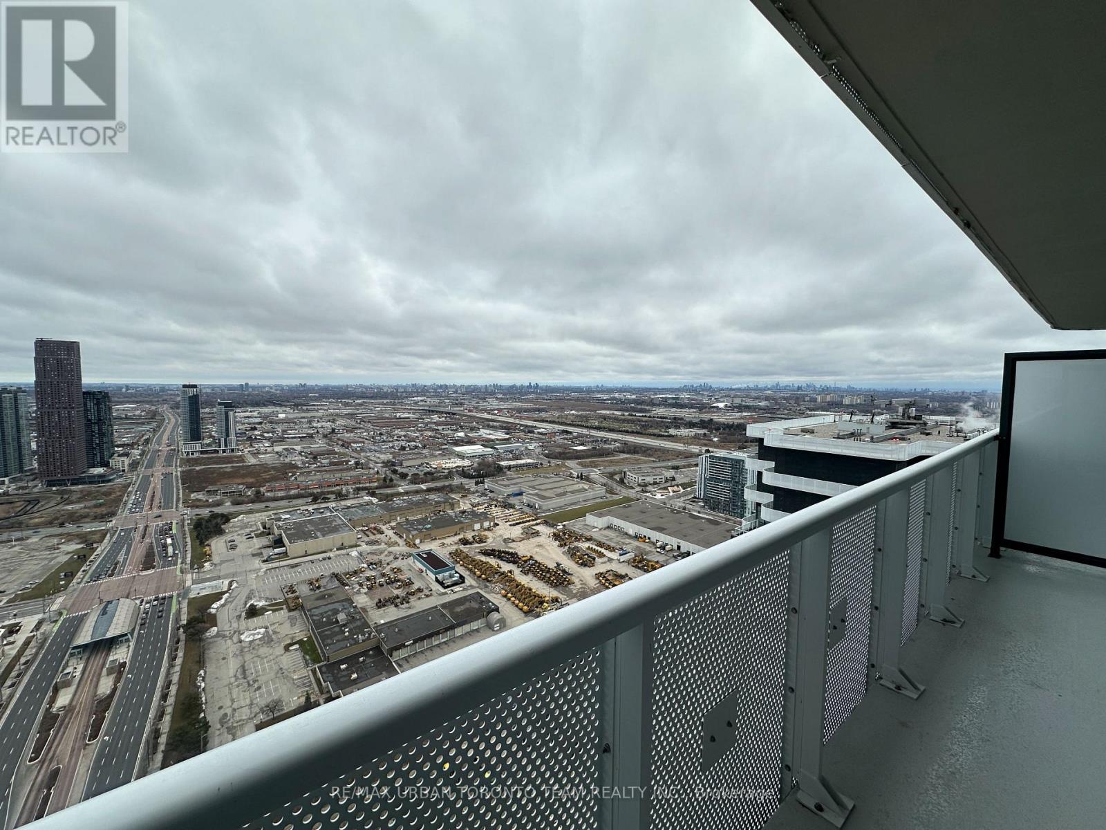 5107 - 8 Interchange Way, Vaughan, Ontario  L4K 5Z7 - Photo 14 - N12727814