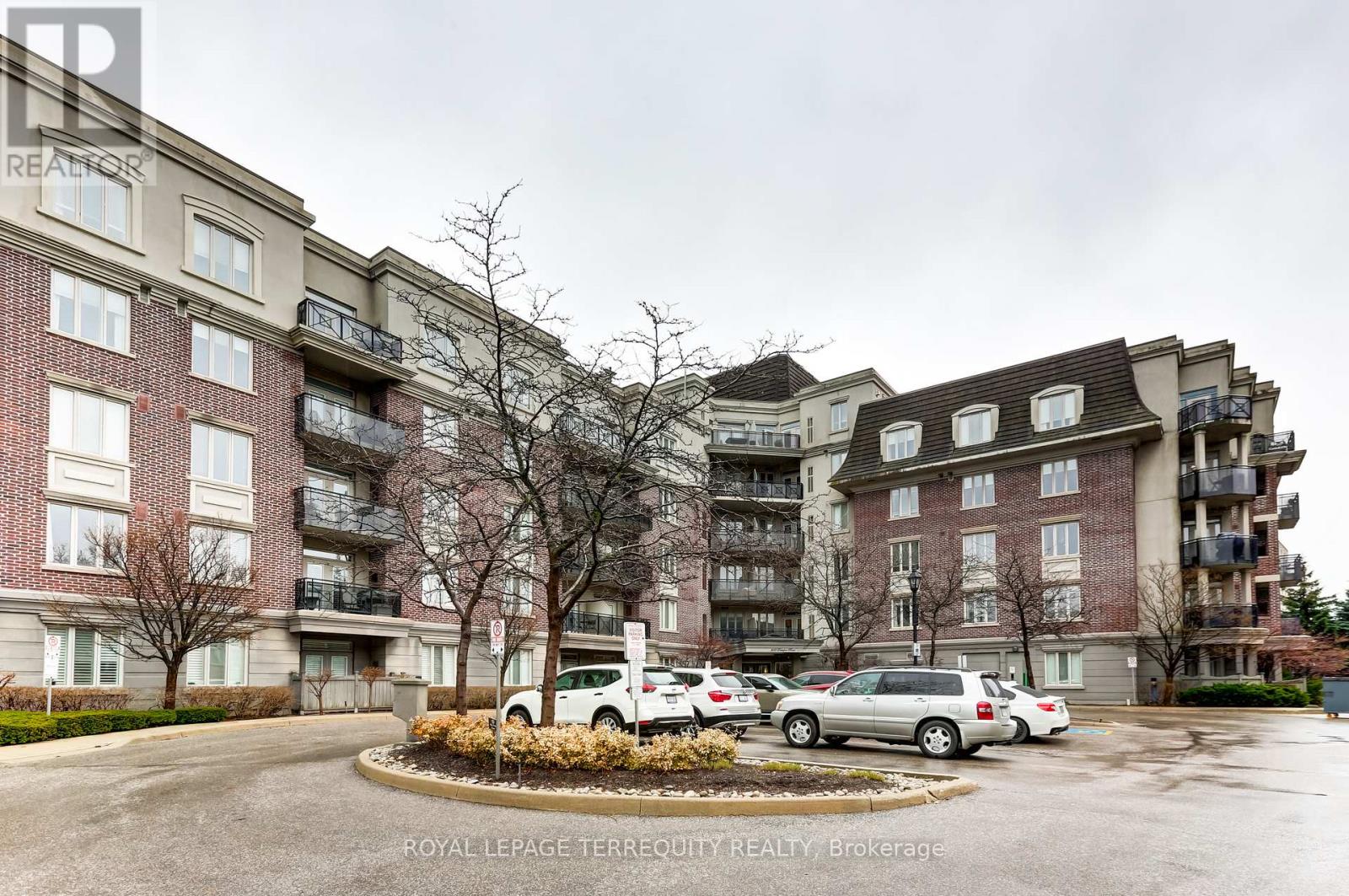 422 - 245 DALESFORD ROAD, Toronto, Ontario