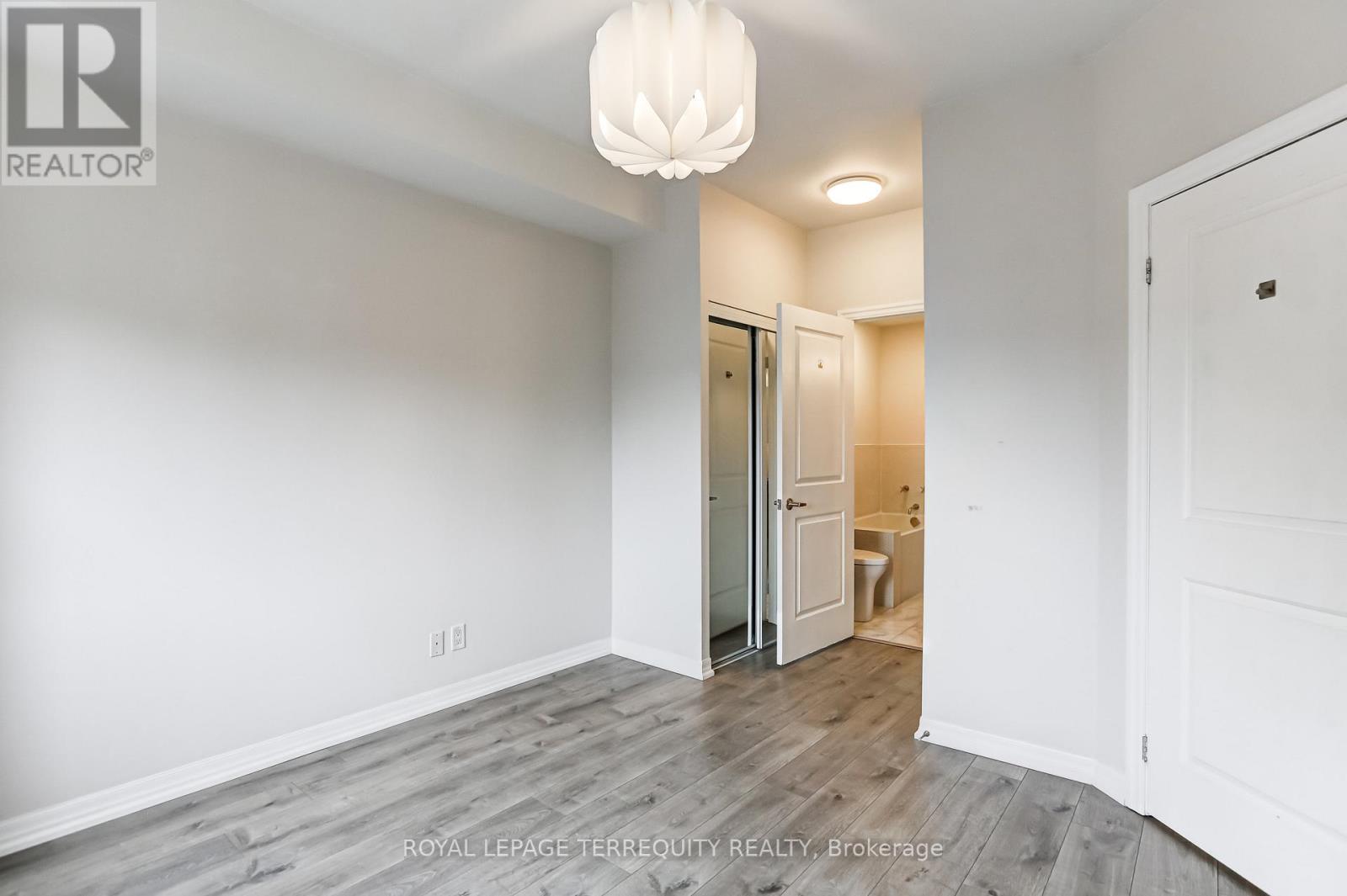 422 - 245 Dalesford Road, Toronto, Ontario  M8Y 4H7 - Photo 14 - W12727804