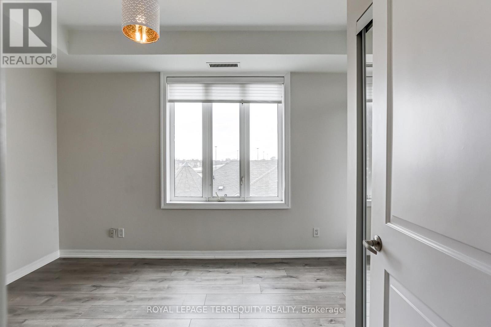 422 - 245 Dalesford Road, Toronto, Ontario  M8Y 4H7 - Photo 18 - W12727804