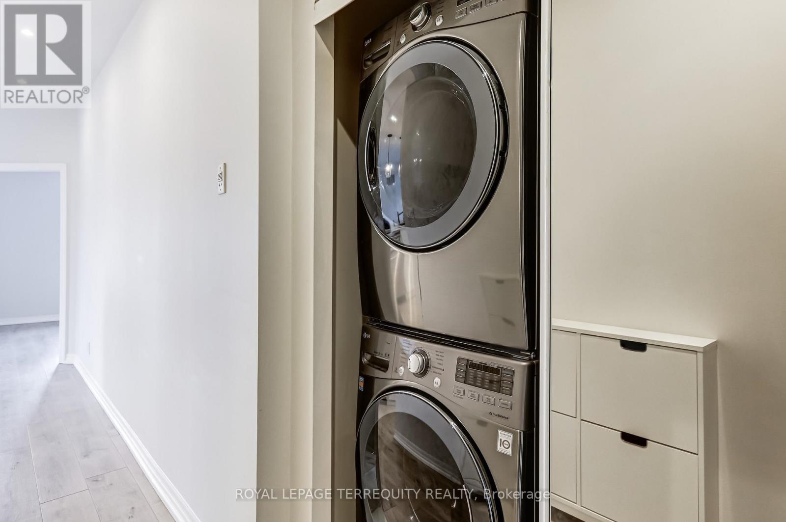 422 - 245 Dalesford Road, Toronto, Ontario  M8Y 4H7 - Photo 23 - W12727804