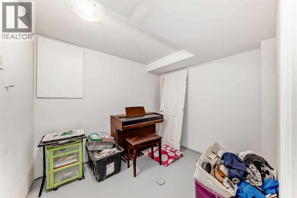 8336 Silver Springs Road Nw, Calgary, Alberta  T3B 4J6 - Photo 30 - A2262683