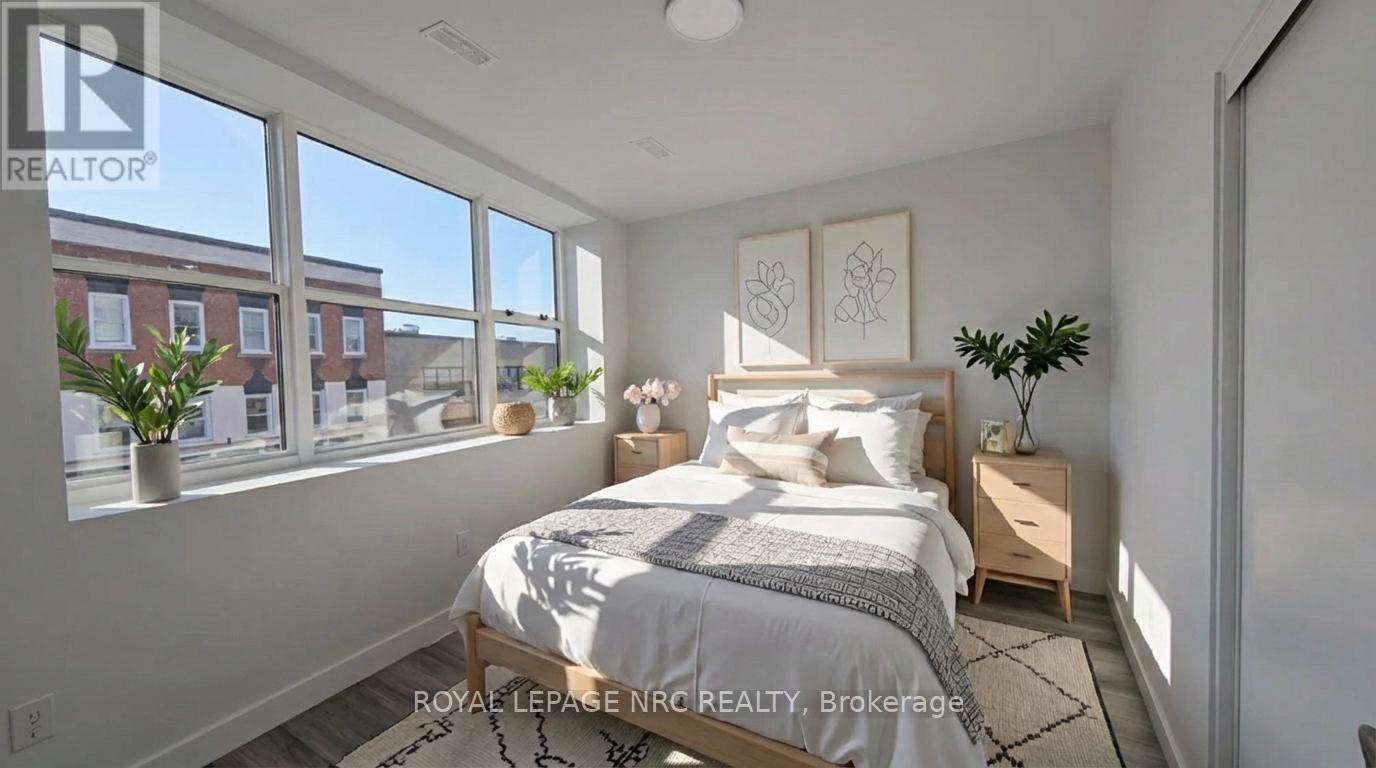 17-19 East Main Street, Welland, Ontario  L3B 3W4 - Photo 6 - X12727820