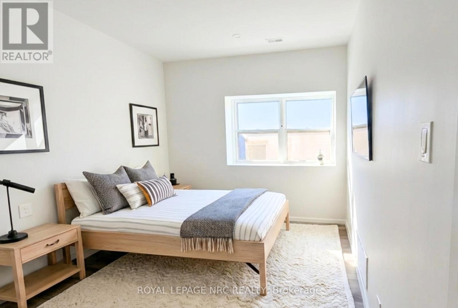 17-19 East Main Street, Welland, Ontario  L3B 3W4 - Photo 7 - X12727820