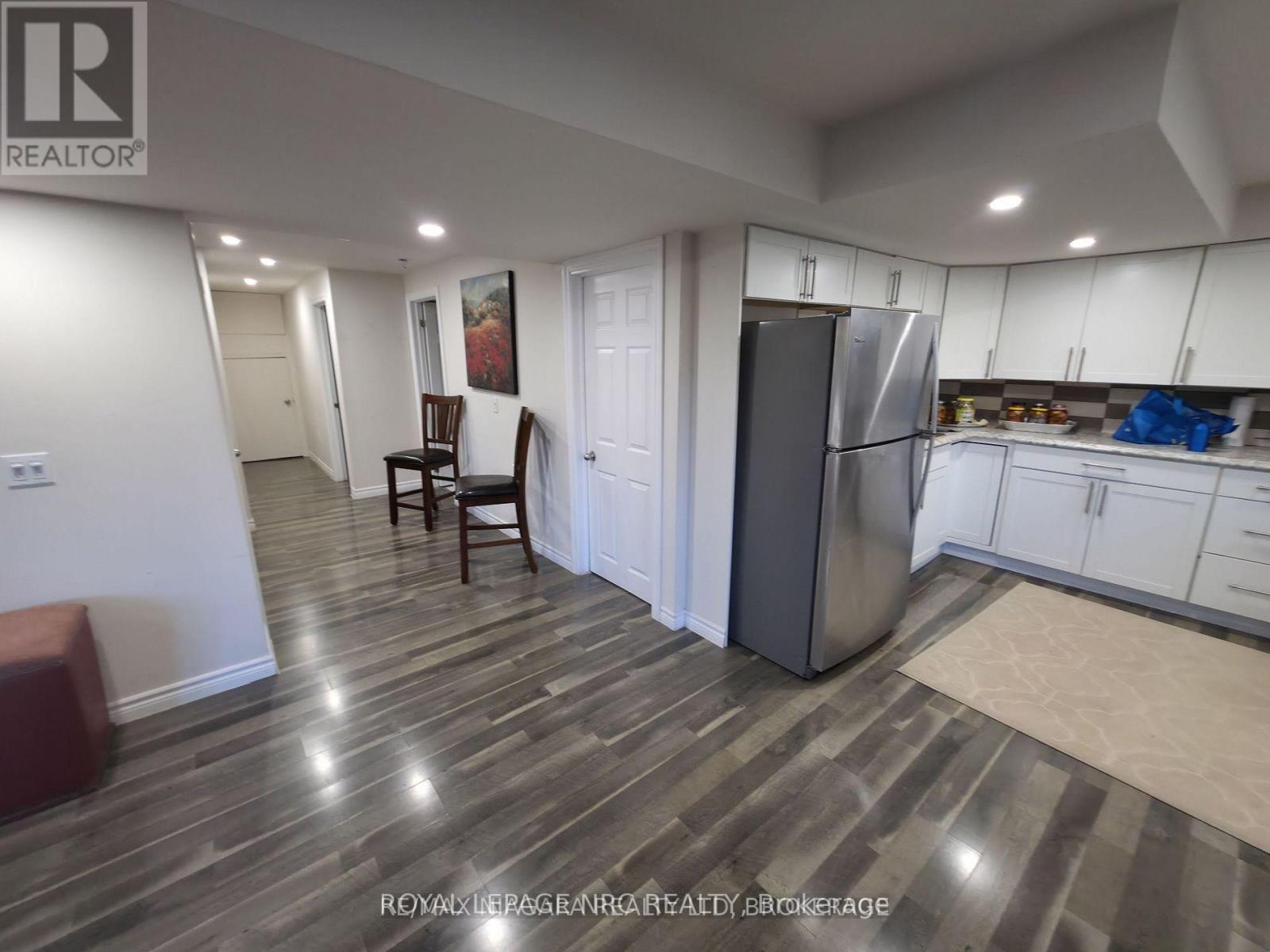 7879 Buckeye Crescent, Niagara Falls, Ontario  L2H 2Y6 - Photo 7 - X12727844