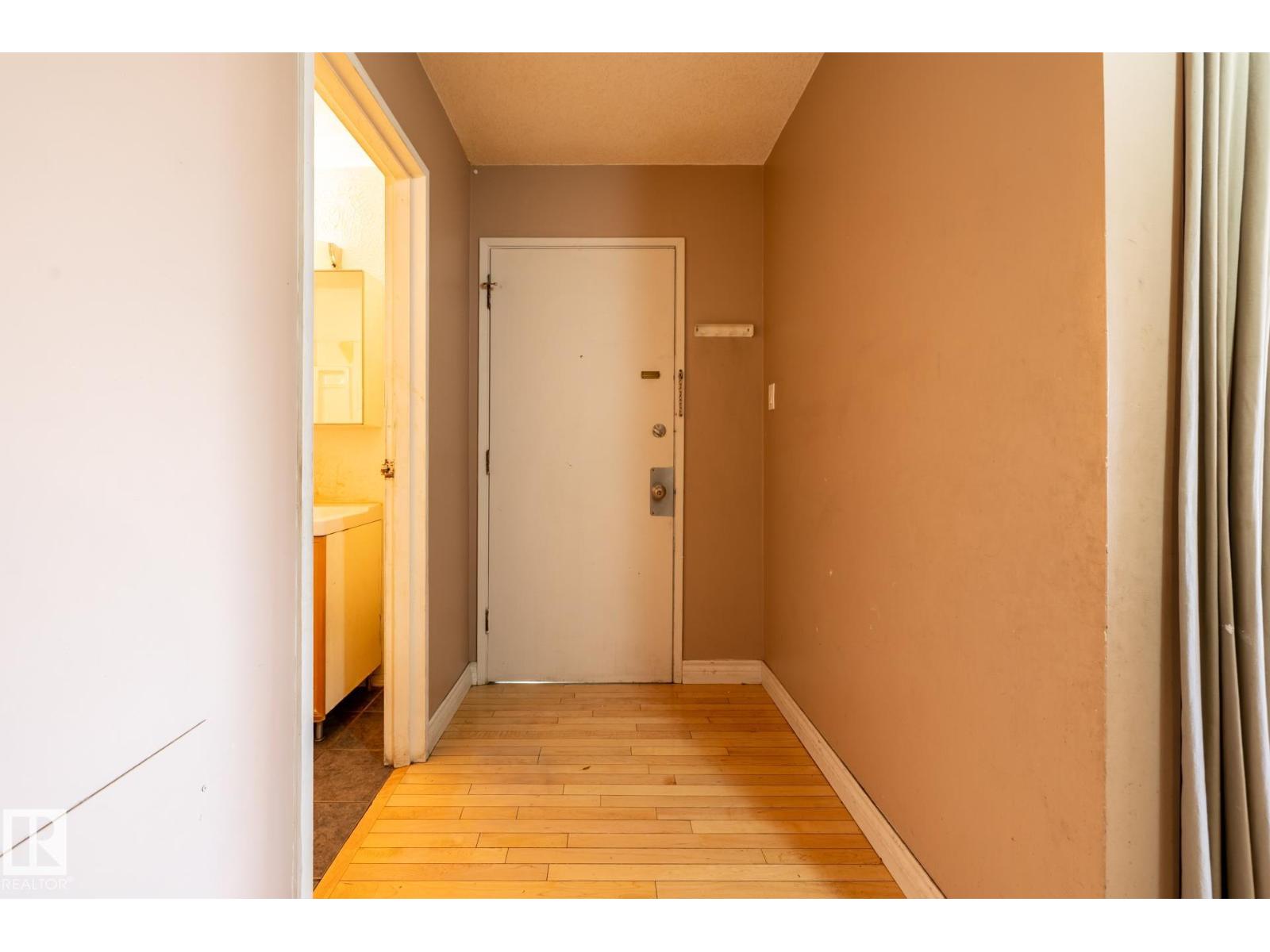 #301 10035 164 St Nw, Edmonton, Alberta  T5P 4L4 - Photo 3 - E4471033