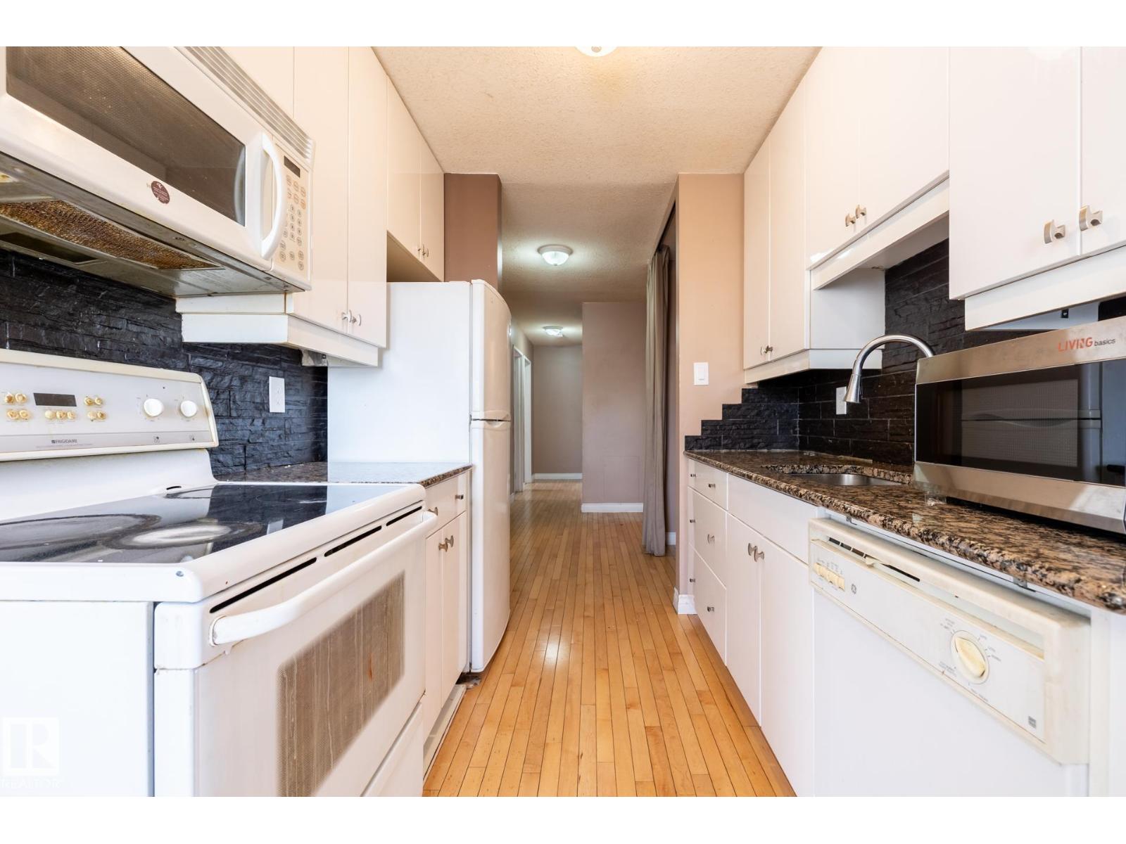 #301 10035 164 St Nw, Edmonton, Alberta  T5P 4L4 - Photo 8 - E4471033