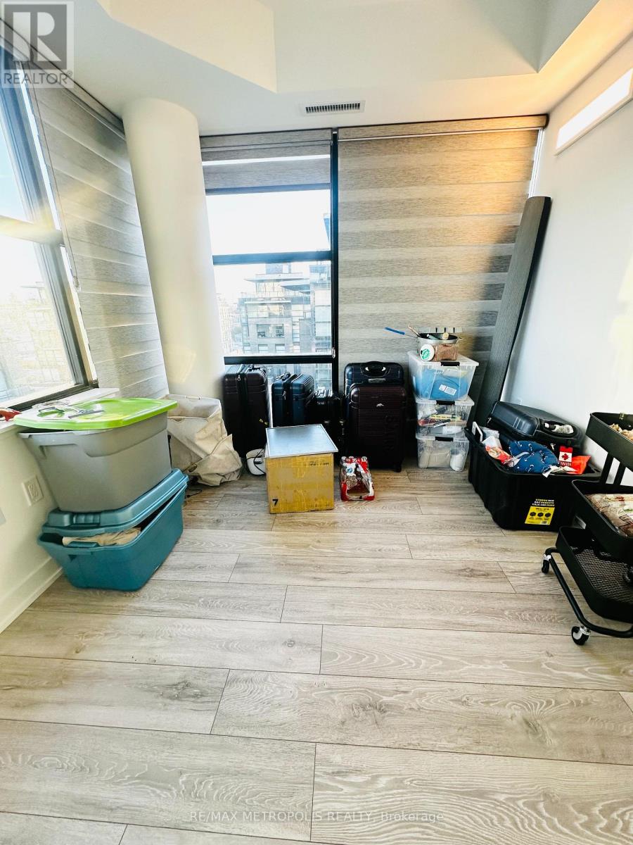 450 F - 1608 CHARLES STREET, Whitby, Ontario