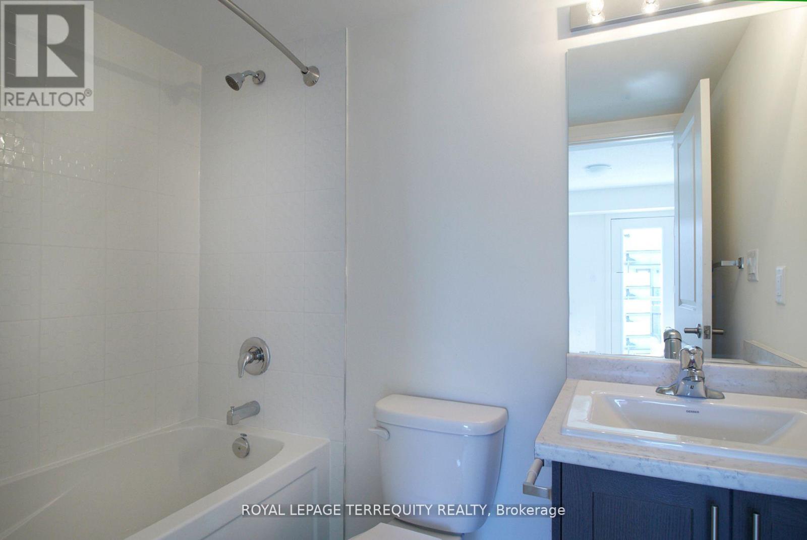 8d Lookout Drive, Clarington, Ontario  L1C 7E9 - Photo 13 - E12727836